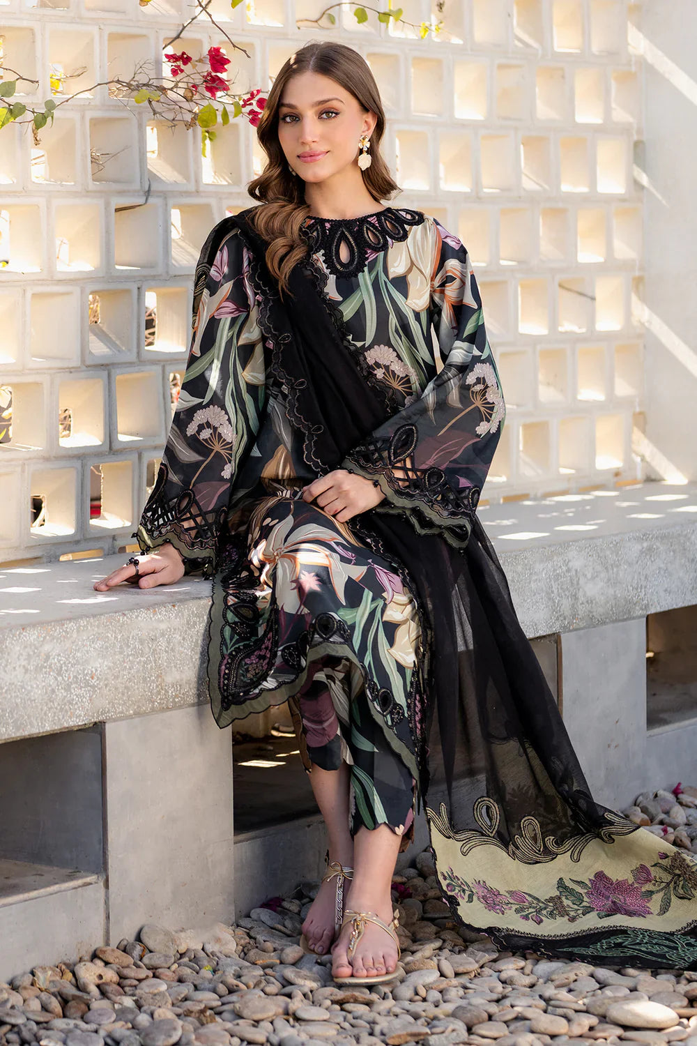 03-Piece Printed Lawn Suit - Ready To Wear