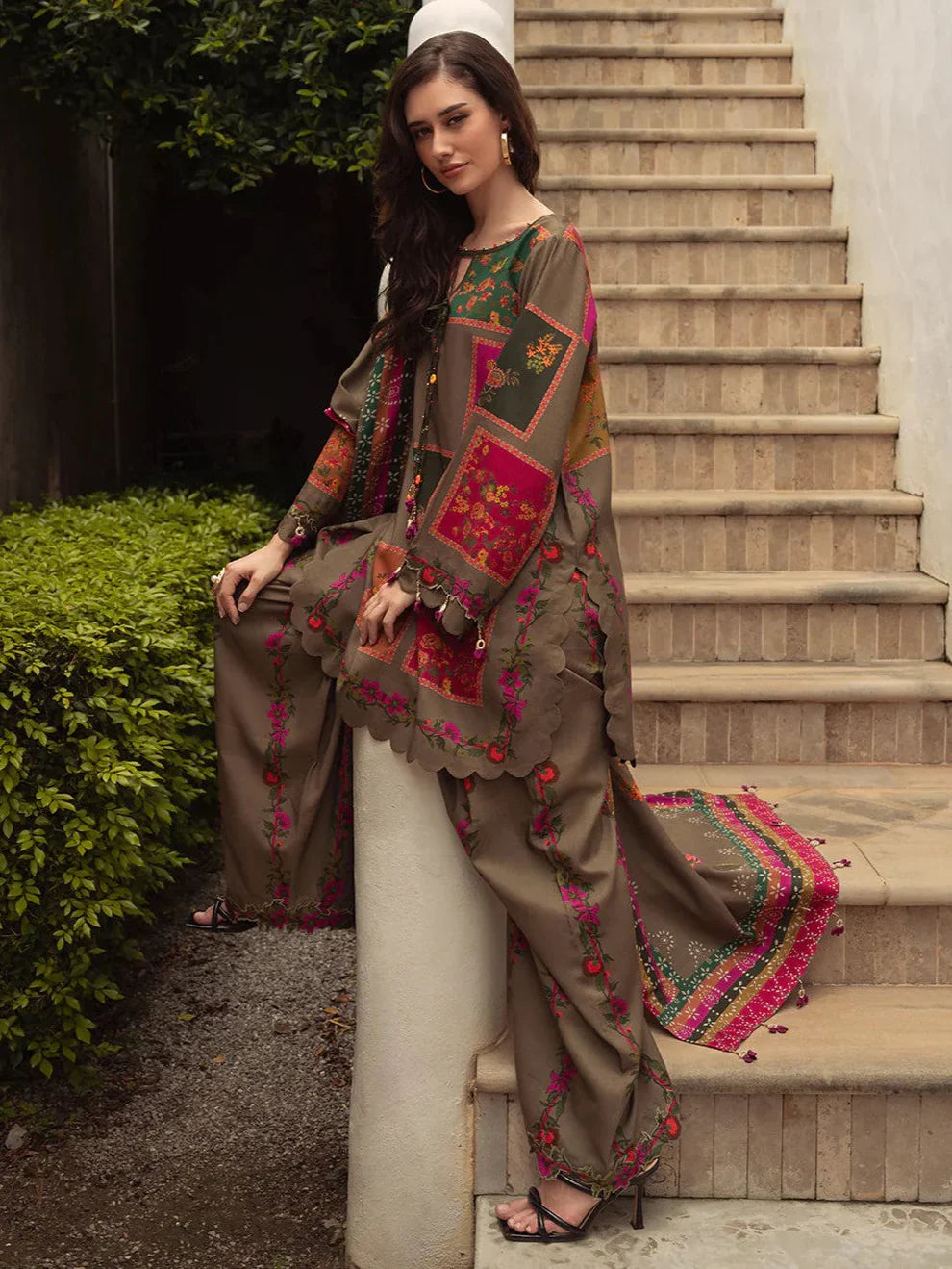 03-Piece Lawn Suit - Ready To Wear
