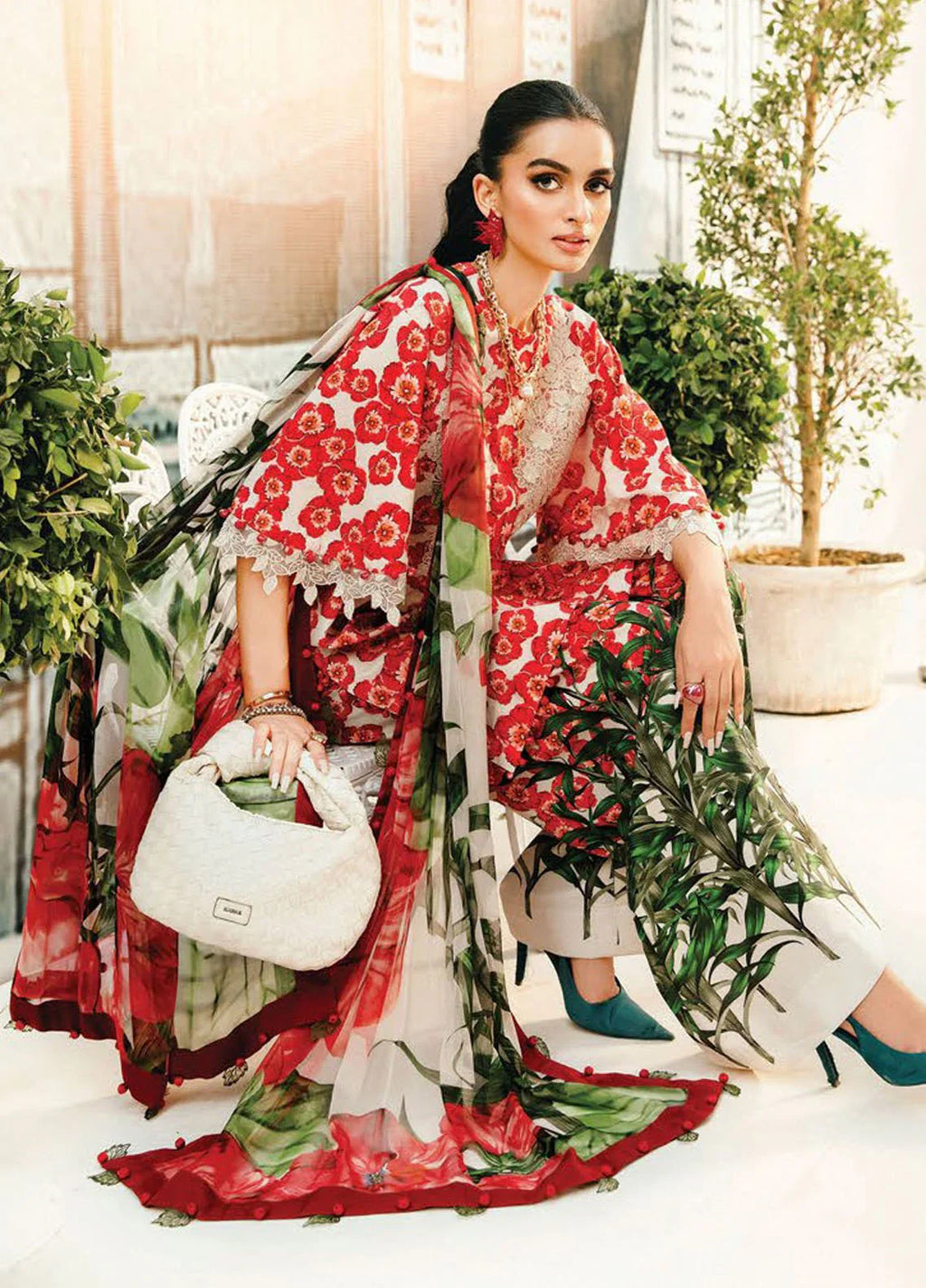 03-Piece Printed Lawn Suit - Ready To Wear