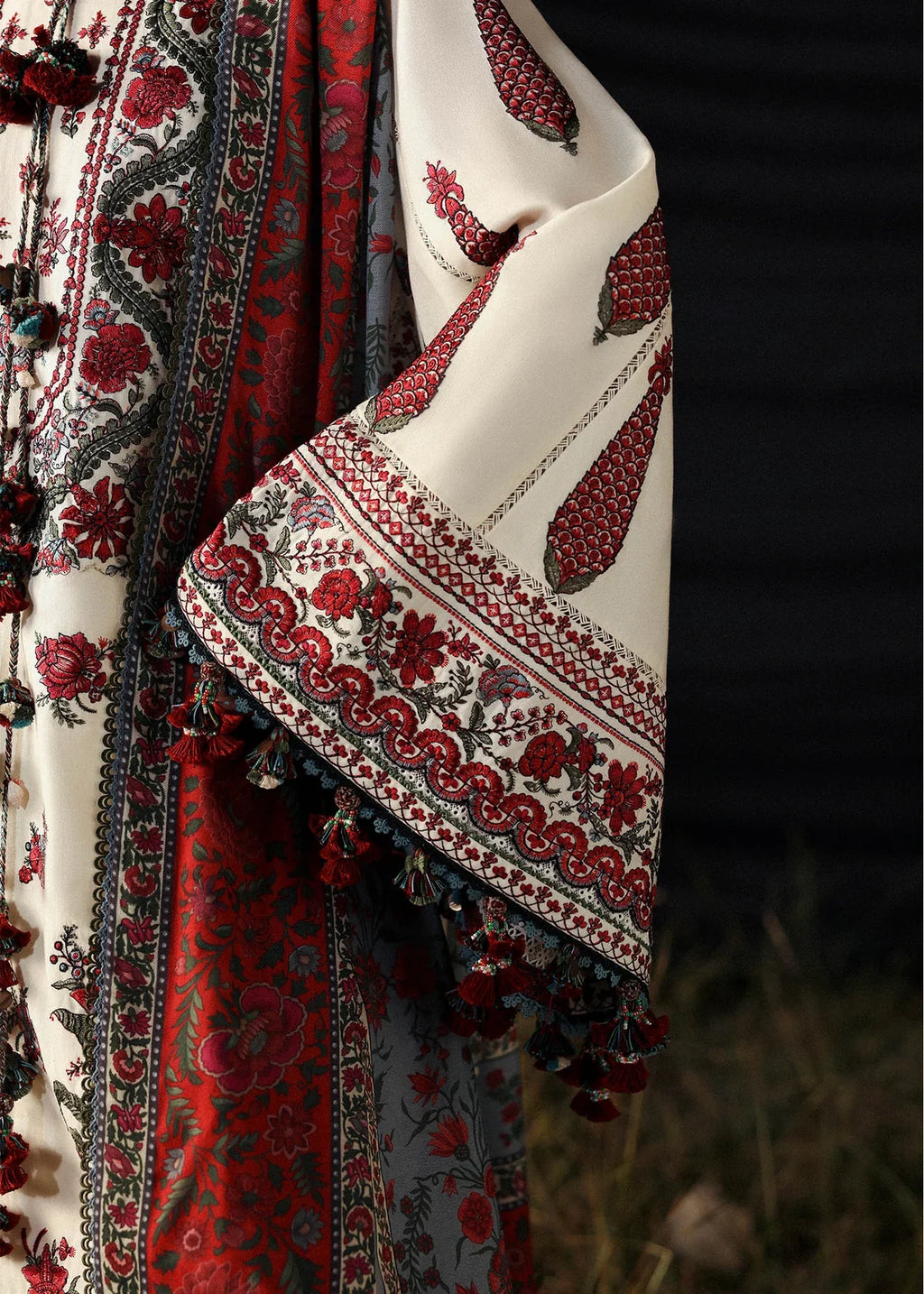 03-Piece Lawn Suit With Embroidery - Ready To Wear